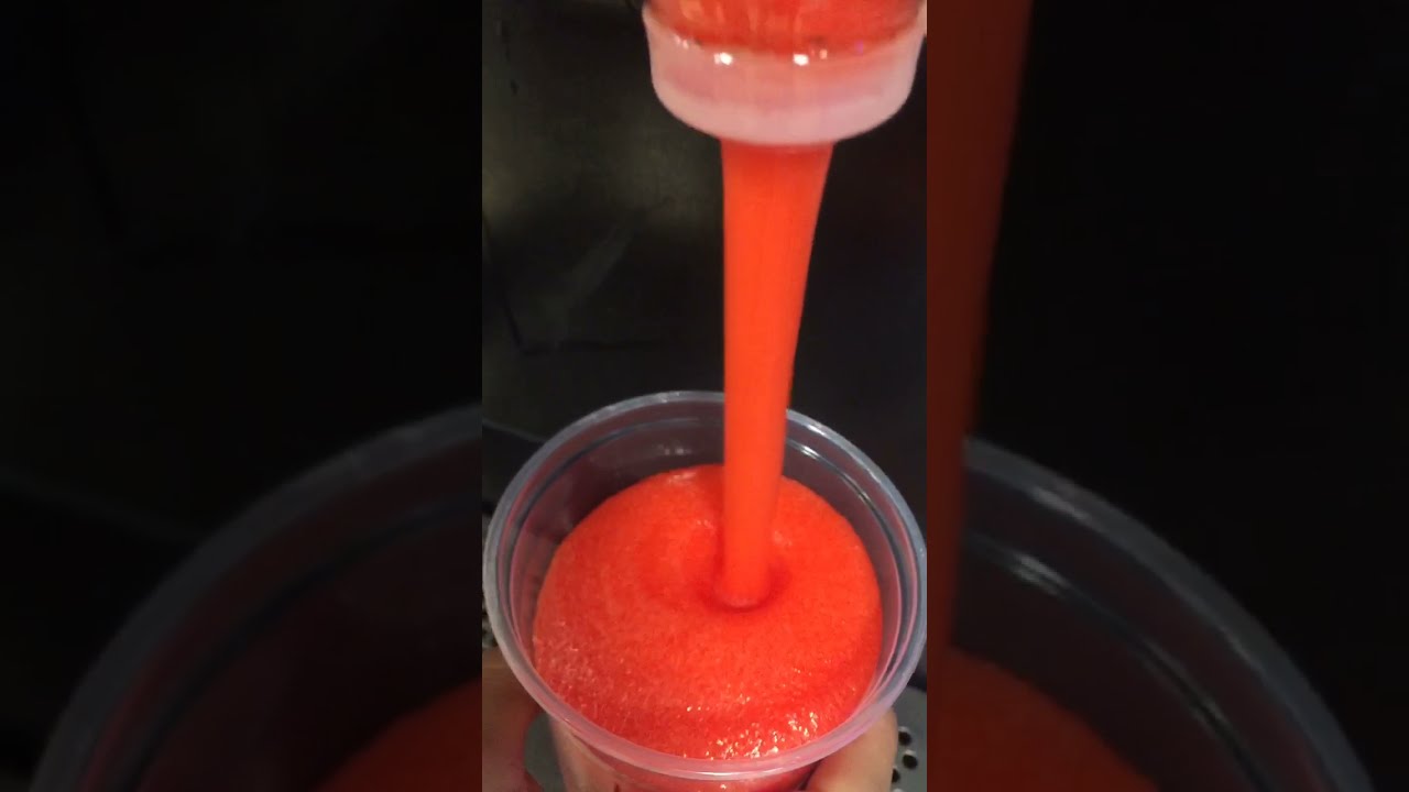 CIRCLE K- SLURPIEE REVIEW!! NOW THIS IS WHAT YOU CALL A SLURPIEE NOT LIKE 711 