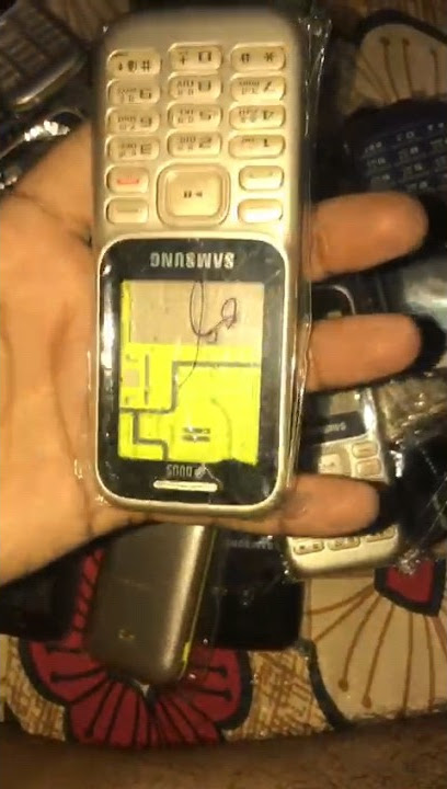 Samsung keypad phone Complete Body Samsung keypad phone Complete Body