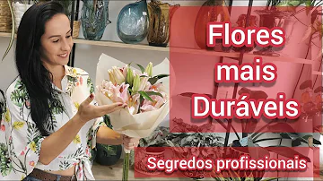 O que colocar na água para conservar flores naturais?