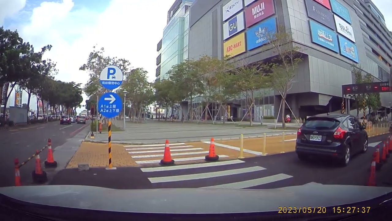台南南紡購物中心A1館地上(四樓上層)停車場 (Horse from 大嘉視角之白天版)