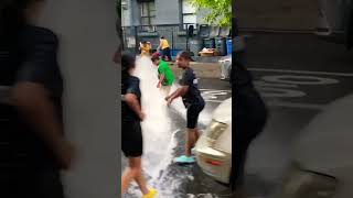 NYC fire hydrant cooldown 🙌♥️ #iloveny