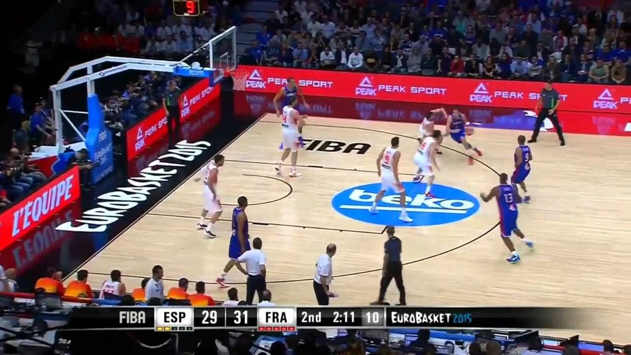 35-year-old Pau Gasol drops 40 vs