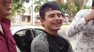 Video thumbnail of "Los Plebes del Rancho en CULIACAN Comiendo EN EL MALECON"