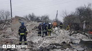 Millions without power after Russian attacks on energy infrastructure in Ukraine - BBC News