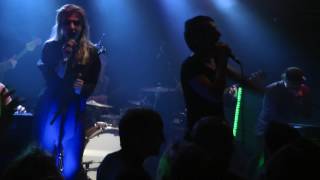 The Moonlandingz perform &#39;Blak Hanz&#39; in Hebden Bridge