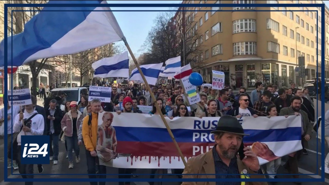 Red is dead: Russian anti-war protesters fly a new flag for peace, Russia
