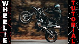 IN 3 MINUTEN WHEELIES LERNEN ⭐ Husqvarna 701 / KTM 690 SMC R / Gasgas 700 Supermoto