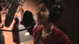 Lagu Piala Dunia 2014 Versi Indonesia David Correy & Millane Fernandez   'The World is Ours'