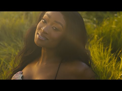 Obejrzyj Kayla Brianna - Perfume In The Wind (Official Video) w YouTube