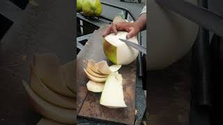 We Tested the Science of Coconut Cutting Knives