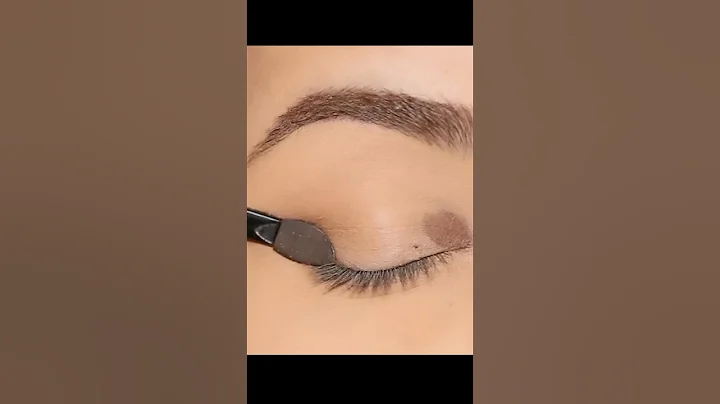 Who Knew THIS Is The Best Beginner Eyeshadow Technique?