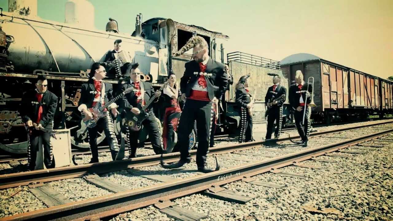 leningrad-cowboys-making-of-machine-gun-blues-music-video-hd