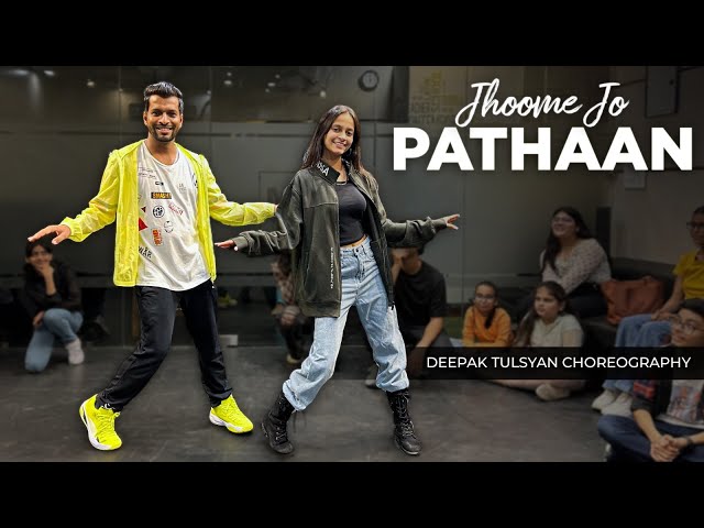 Jhoome Jo Pathaan Dance Cover | Deepak Tulsyan Choreography | G M Dance Centre class=