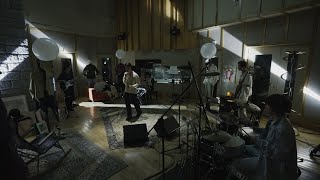 HALLEY - Set Free (Studio Live Performance Video) Resimi