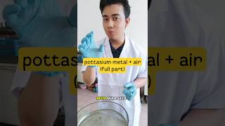 💥 Apa yang berlaku apabila Potassium Metal bertemu air? #labdenganalif #eksperimensains #fyp
