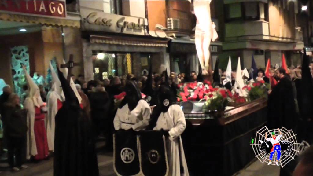 SEMANA SANTA MEDINA DEL CAMPO 2016 VIA CRUCIS - YouTube