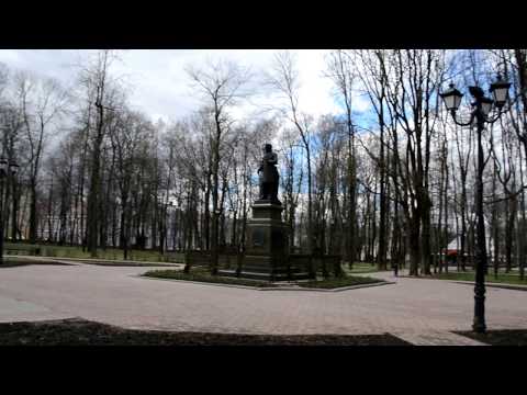 Video: Glinka monumendid Smolenskis ja Peterburis: kirjeldus. Vene helilooja Mihhail Ivanovitš Glinka