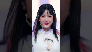 NAVER NOW NPOP PREVIEW with NewJeans - Super Shy (230802 Hanni CUT Vertical)