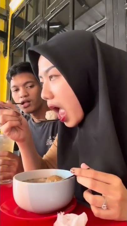 Suapin Ayang 😂😂😂😂