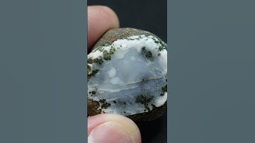 Polishing Blue Agate on Jasper!