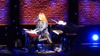 Video thumbnail of "Tori Amos "Bachelorette", Zürich 31. Mai 2014"