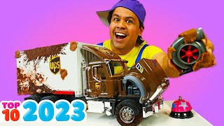 TOP 10 2023! Limpeza de Ferrugem: O Mecânico de Brinquedos Salva o Caminhão Baú! Vídeo infantil.
