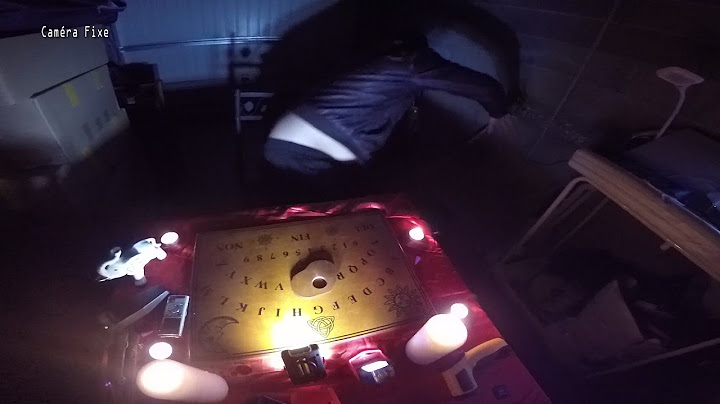 je film un Poltergeist durant ma séance de SPIRITISME OUIJA qui tourne mal (FR) 2016