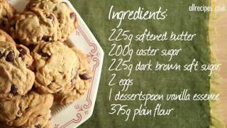 Watch how to bake your favourite soft, chewy chocolate chip cookies
with this easy video recipe and tutorial. these are perfect for cake
sales, schoo...