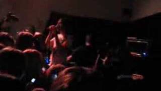 Cute Is What We Aim For: Finger Twist & Split (Live)