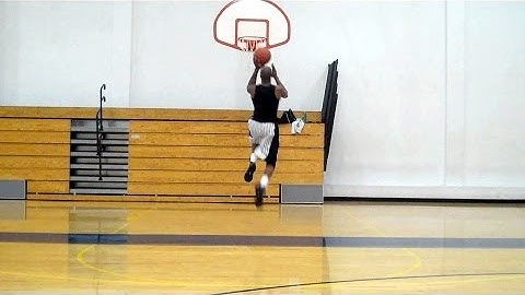 Slow-Quick High-Leg Hands-Up In & Out Eurostep Left Hand Finish Pt. 2 | Dre Baldwin