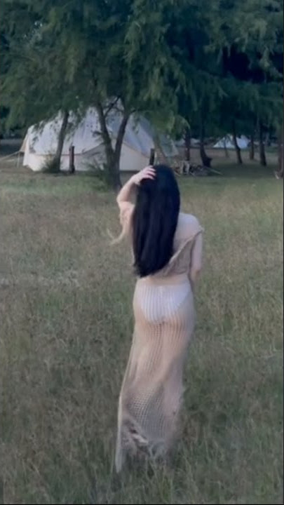 Gái xinh mặc đồ xuyên thấu đi dạo mát | #shorts