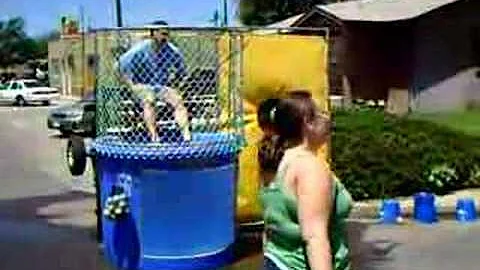 City Manager Dunks Council Member