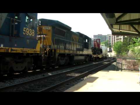 CSX Q438-24 NB with Friendly engineer and Nice K5H...