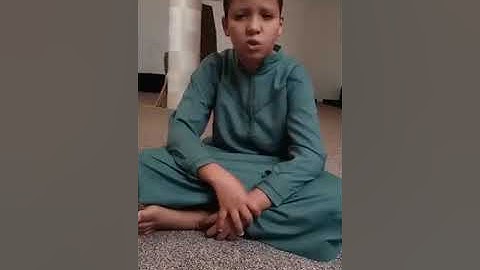 طفل ليبي يتلو ايات  من سورة الحج