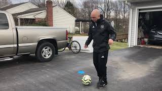 Dribbling - inside/outside - 2 feet - cruyff