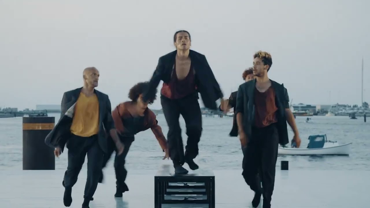 Benched - Uppercut Danseteater (official trailer)