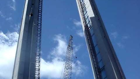 NIPIGON RIVER NEW BRIDGE TOWERS AND CRANE
