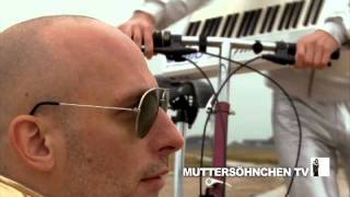 MUTTERSÖHNCHEN - Wahlwerbespot Bundesvision Song Contest 2011