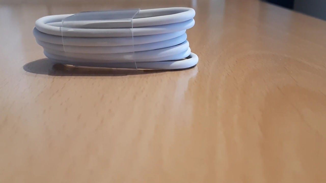 1m 8 Pin USB Data Sync Charging Cable - White from Gearbest review