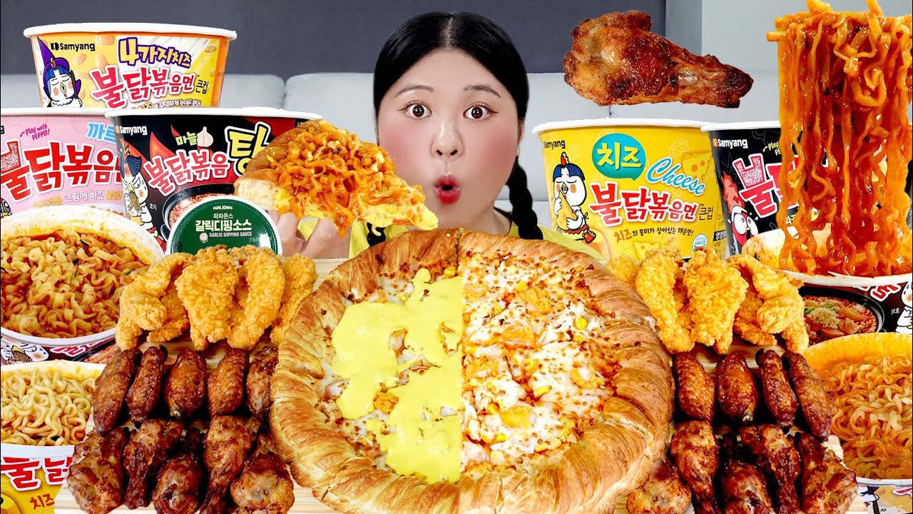 Mukbang Fire Spicy Noodles 파파존스 불닭까르보 치킨피자🍕먹방 Buldak Spicy Fire Noodle PIZZA | HIU 하이유