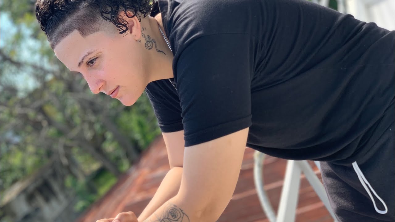 PAPI ALEX -MIA (Audio Official).Prod.By @leytonnofficial - YouTube