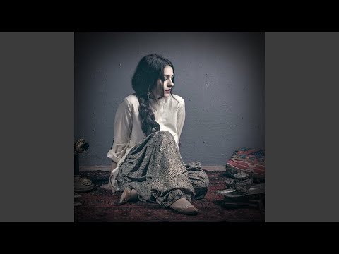 چلم و سرخانه را مابین خرجین میکنم اسپ قمچین میکنم