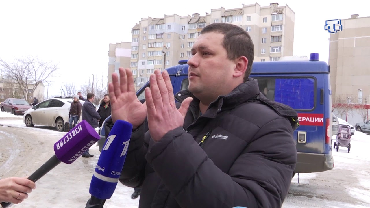 Выебал мать в машине