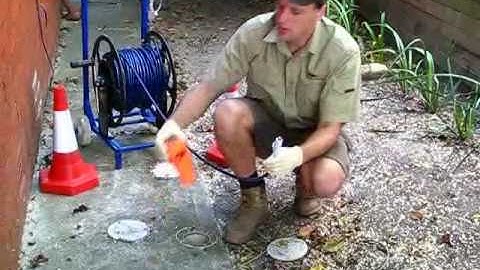 HOW A DRAIN LOCATOR WORKS.