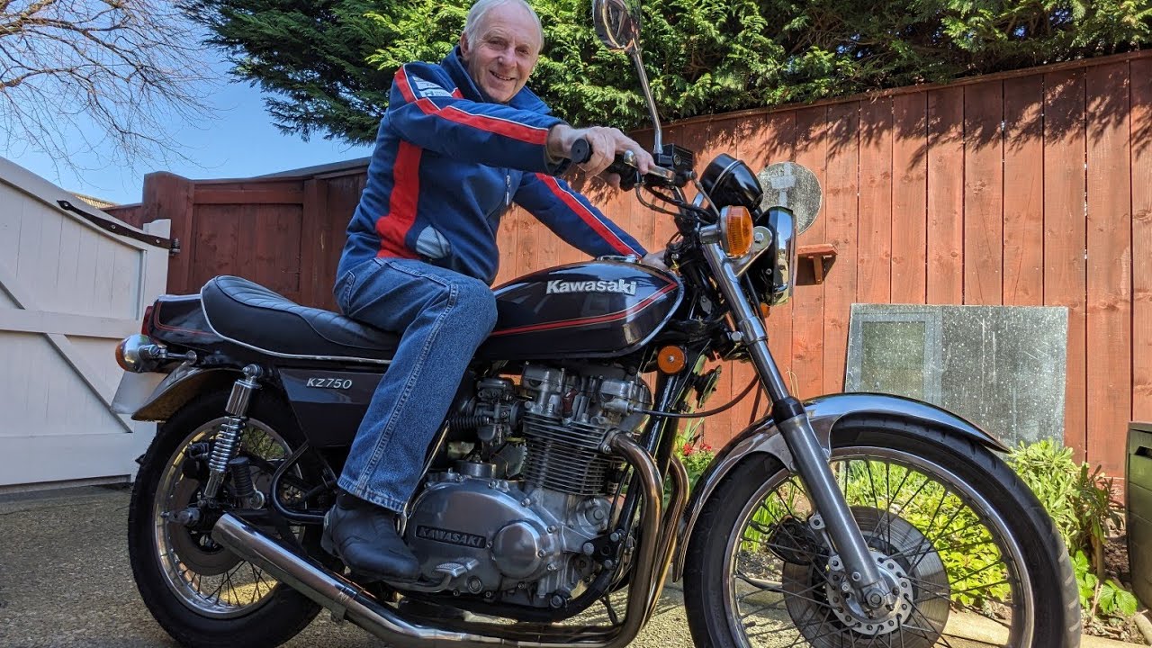 Kawasaki KZ 750 B4 restore over winter, review. Sound check. - YouTube