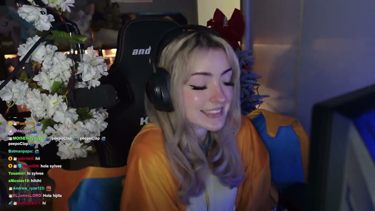 this girl is addicted to cobblemon and loves pokemon | 11/1/2026 | Sylvee VODS