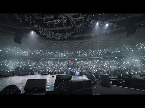 עדן חסון בדואט עם הקהל כשנגמרת הסופה LIVE היכל מנורה 360 