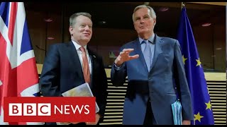 Brexit trade talks “on a knife edge” with time running out - BBC News