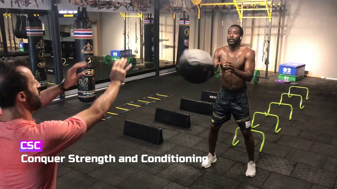 Raymond Canady Profesyonel Basketbol oyuncusu Amerikalı Raymond Canady ile kuvvet ...
