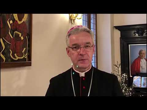 Bp Lechowicz składa życzenia misjonarzom pracującym wśród Polonii
